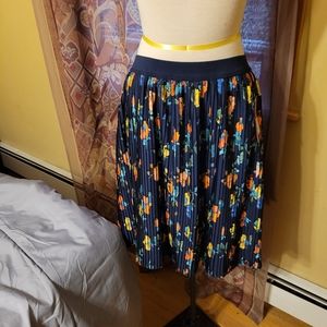 Cute floral pleat pull on